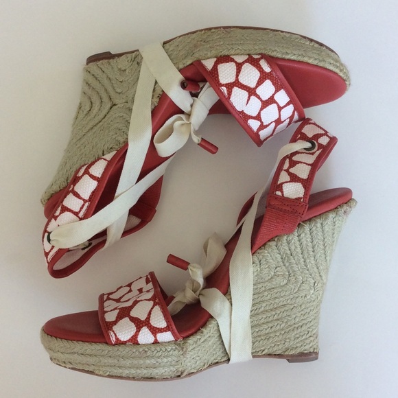 DVF Red & White Wedges - Picture 3 of 4